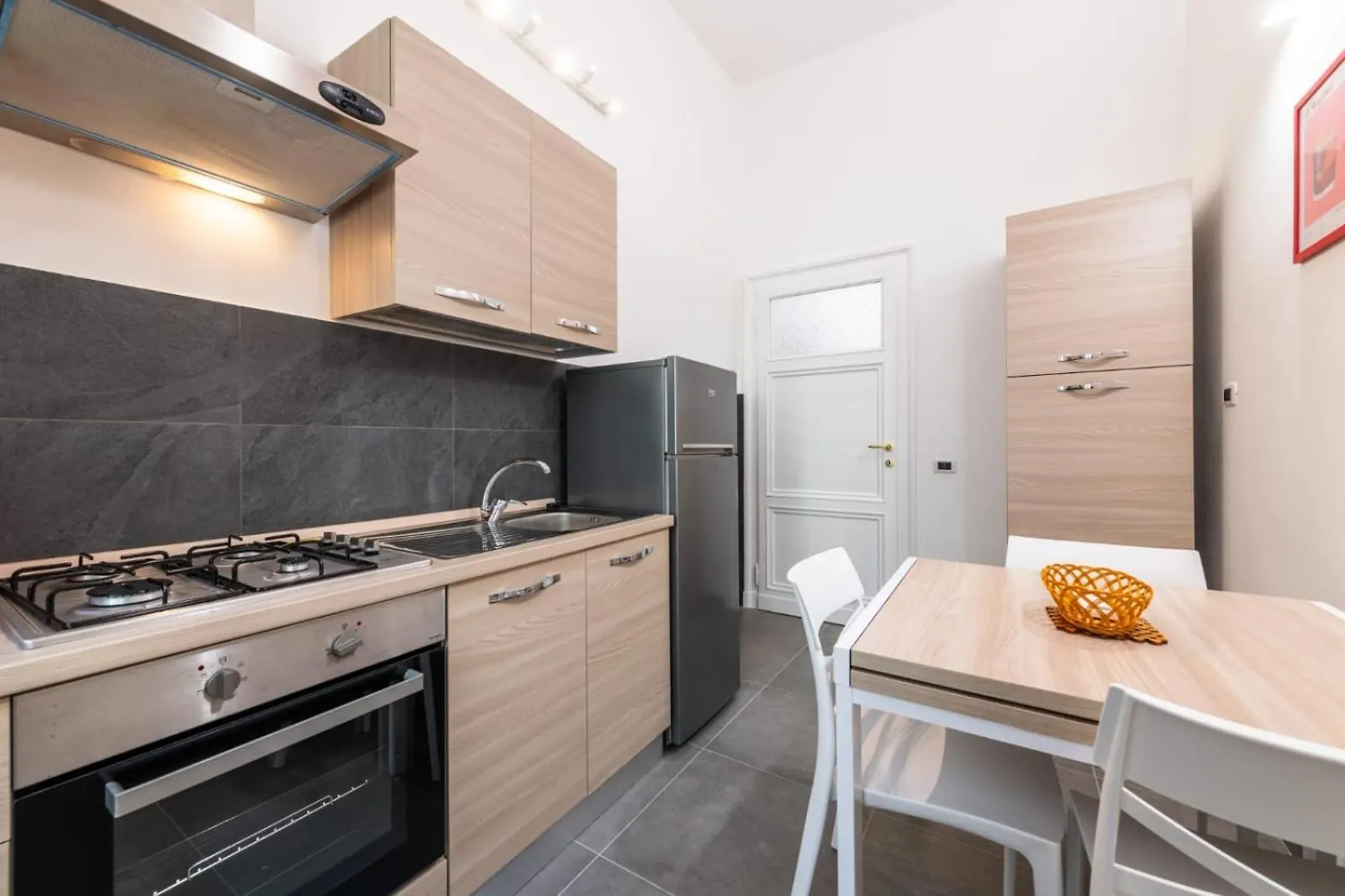 Colosseum Hub Apartment Rome Italy