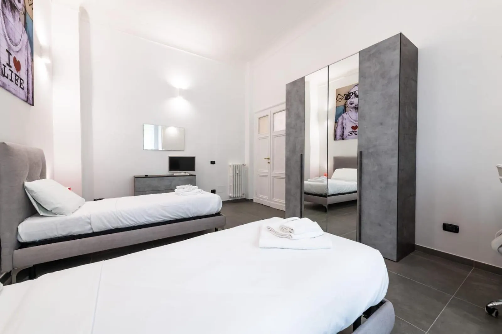 Colosseum Hub Apartment Rome Italy